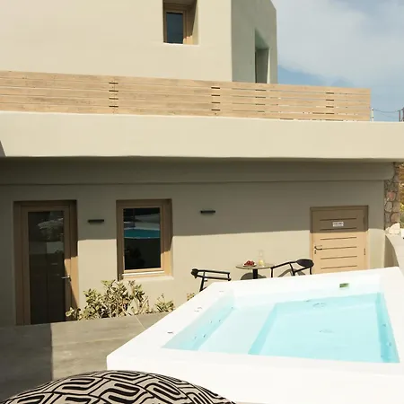 Black Diamond (adults Only) Couette-café Akrotírion