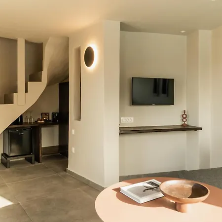 Black Diamond (adults Only) Akrotiri (Santorini)