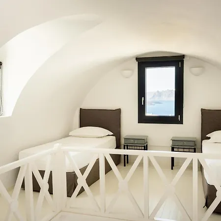 Black Diamond (adults Only) Akrotiri (Santorini)