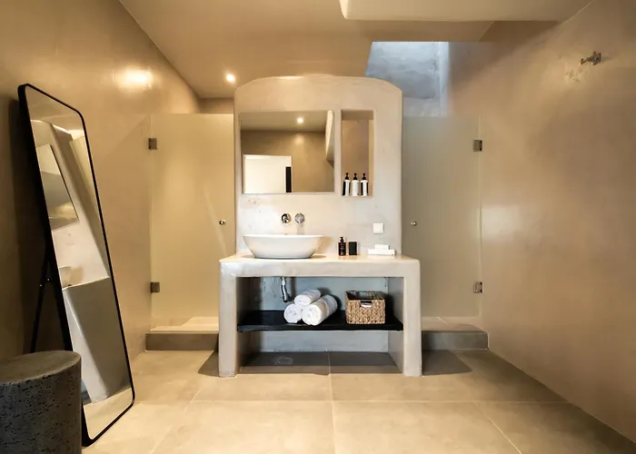 Black Diamond (adults Only) 4* Akrotírion