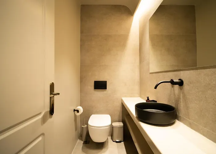 Black Diamond (adults Only) 4*